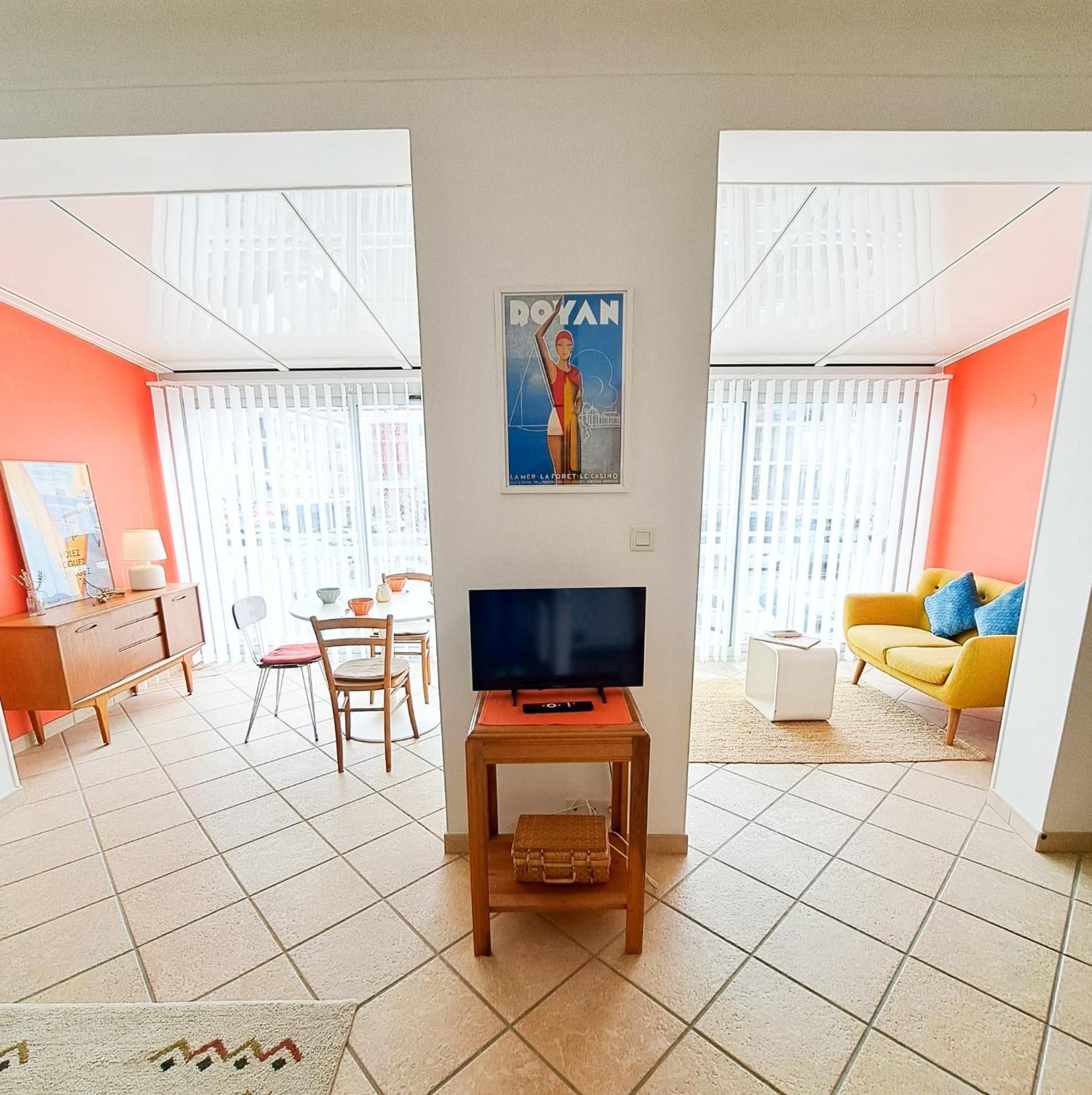 Apartment Le Petit - Hyper Centre Ville, 2 Min De La Et Des Commerces Royan